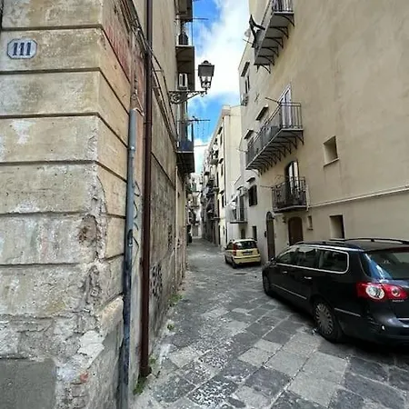 Tra I Tesori Di Palermo Villa Exterior photo