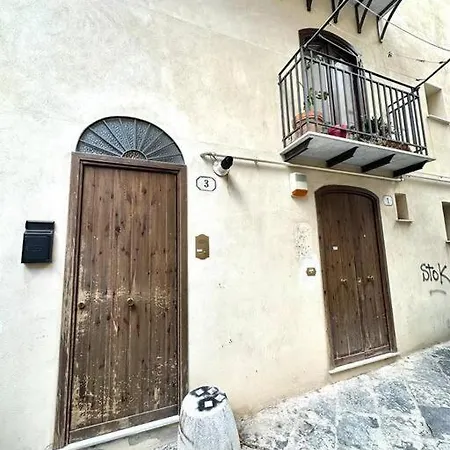 Tra I Tesori Di Palermo Villa Exterior photo